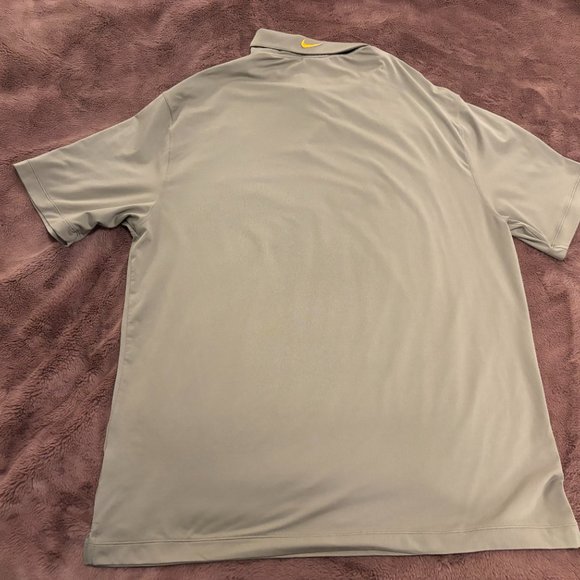 Nike Polo Shirt - Picture 2 of 5